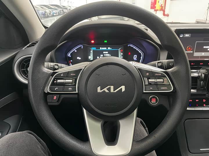 Kia K3 2021 2021款 改款 1.5L CVT时尚版