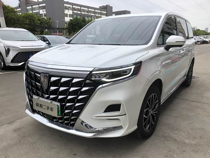Roewe iMax 8 EV 2025 2025款 1.5T DMH 陆尊至享版