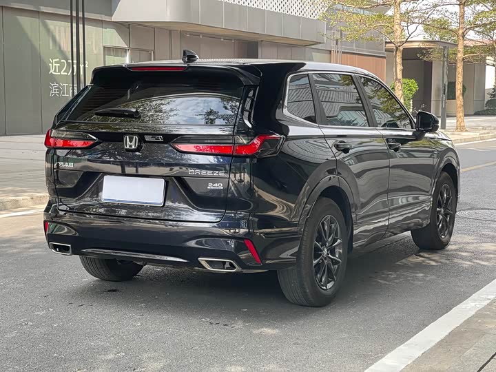 Honda Breeze 2025 2025款 240TURBO 两驱尊贵版 5座