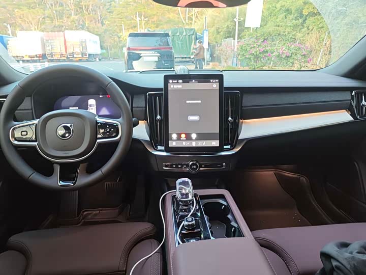 Volvo S90 2026 2026款 B5 智远豪华版