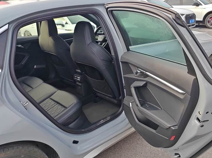 Audi A3 2025 2025款 A3L Limousine 35TFSI 飞驰尊享型