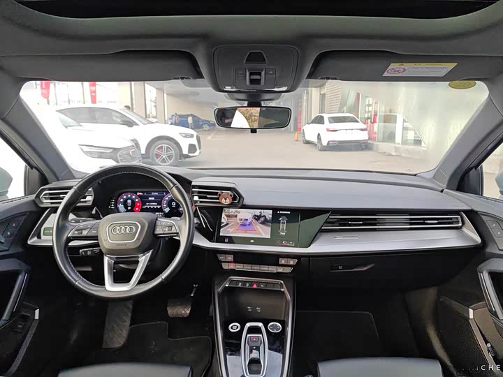 Audi A3 2025 2025款 A3L Limousine 35TFSI 飞驰尊享型