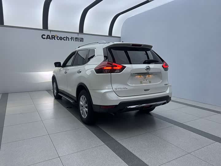 Nissan X-Trail 2023 2023款 经典 2.0L 两驱智联舒享版