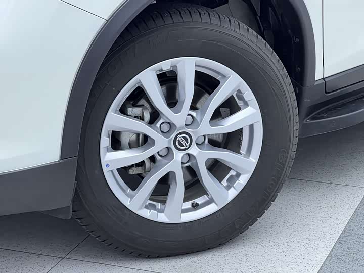 Nissan X-Trail 2023 2023款 经典 2.0L 两驱智联舒享版