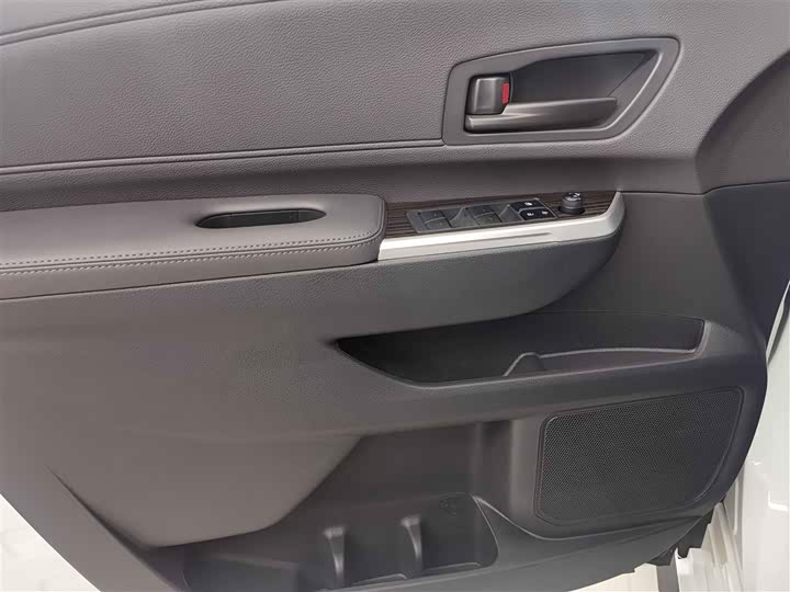 Toyota Granvia 2024 2024款 2.5L混动 舒适版