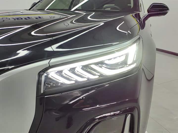 Hongqi HS5 2025 2025款 2.0T 两驱旗享Pro版