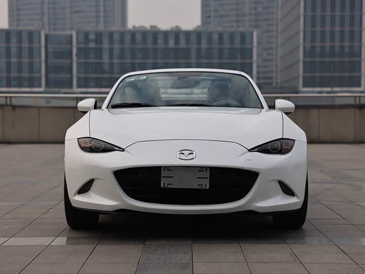 Mazda MX-5 2018 2018款 2.0L RF 珍珠白