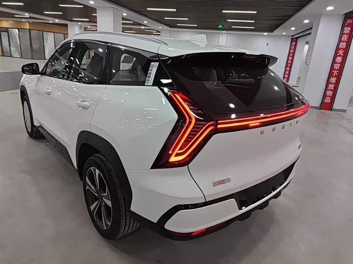 Geely Atlas L 2025 2025款 第四代 1.5TD DCT 山河