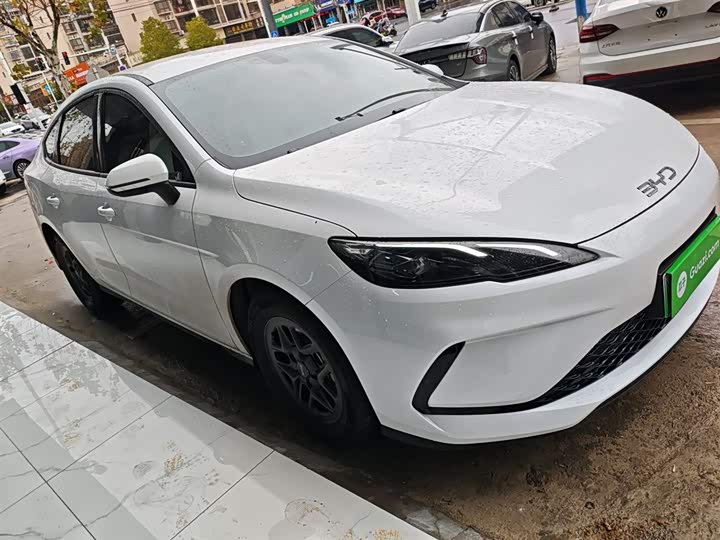 2025 BYD Seal 05 DM-i Hybrid