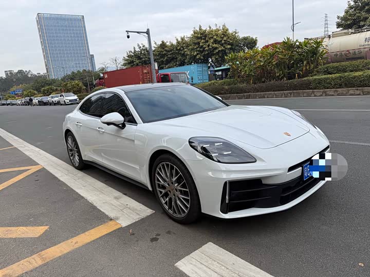 2026 Porsche Panamera
