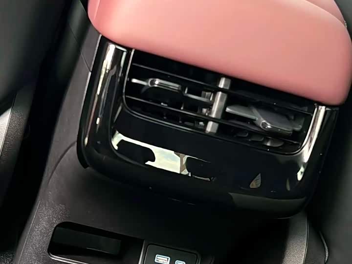 BYD Seal 07 DM-i Hybrid 2025 2025款 DM-i 1.5L 125km 尊贵型