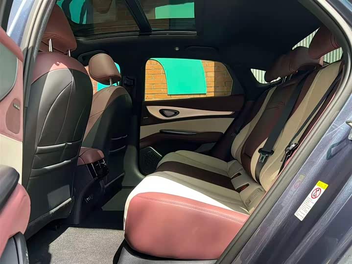 BYD Seal 07 DM-i Hybrid 2025 2025款 DM-i 1.5L 125km 尊贵型