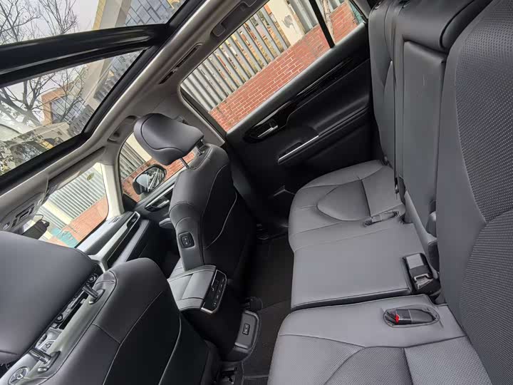 Toyota Highlander 2024 2024款 2.5L智能电混双擎四驱尊贵版 7座