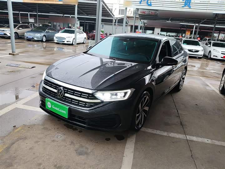 Volkswagen Sagitar L 2025 2025款 300TSI DSG卓越版