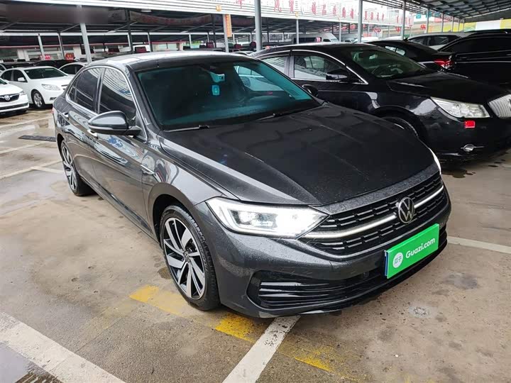 Volkswagen Sagitar L 2025 2025款 300TSI DSG卓越版