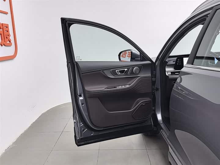 Chery Tiggo 8 Pro 2025 2025款 290T 两驱尊贵版