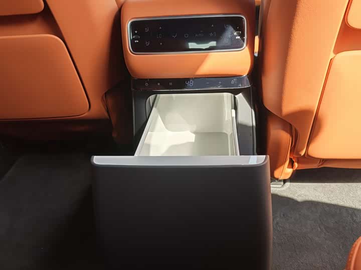 LiXiang L9 2025 2025款 Ultra 智能焕新版