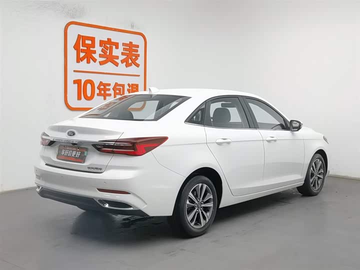 Ford Escort 2021 2021款 1.5L 自动钻石版