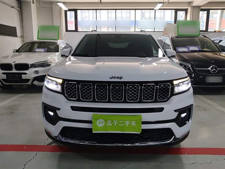 Jeep Grand Commander 2022 2022款 2.0T 两驱豪华版