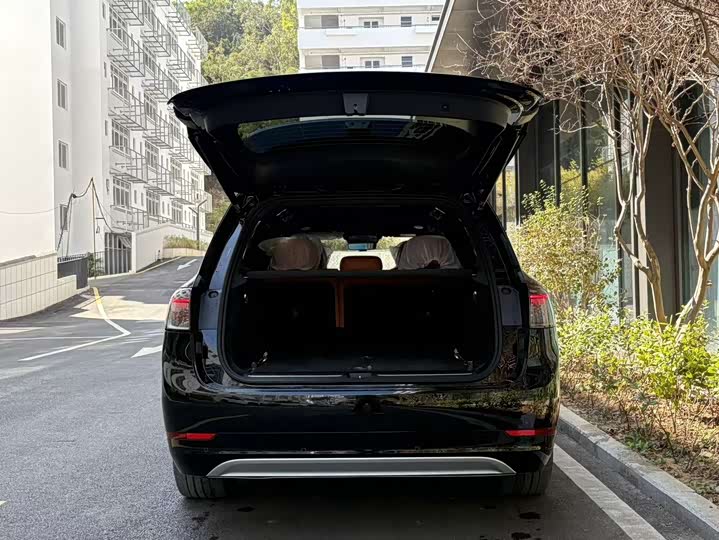 Aito M9 2025 2025款 纯电 Ultra版 100kWh 5座版