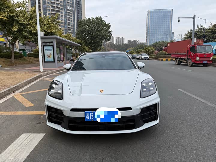 2026 Porsche Panamera