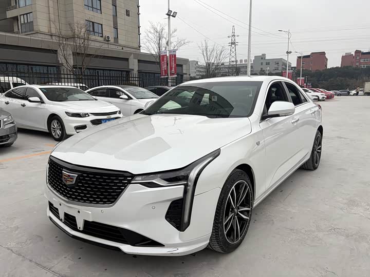 2023 Cadillac CT4