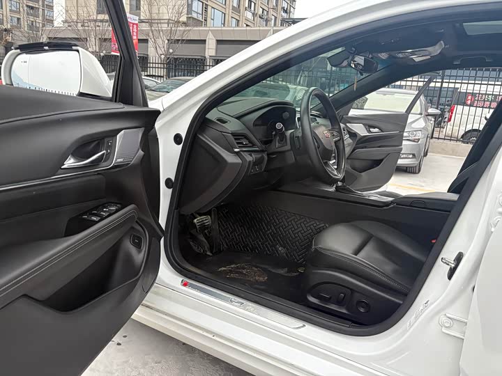 Cadillac CT4 2023 2023款 28T 尊贵型