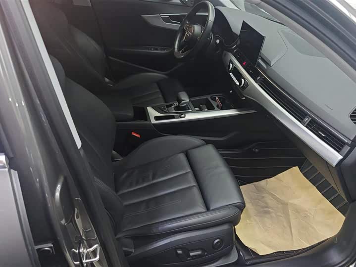 Audi A4 2021 2021款 Avant 先锋派 40 TFSI 时尚动感型