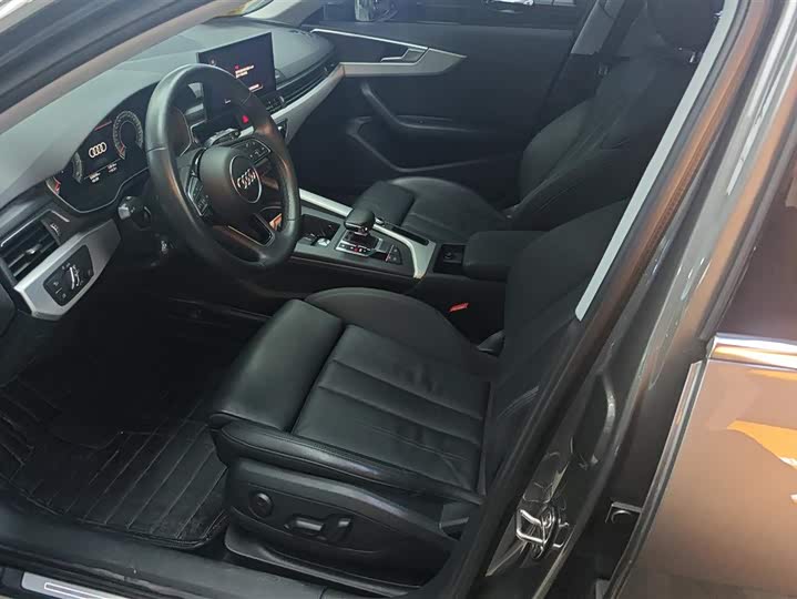 Audi A4 2021 2021款 Avant 先锋派 40 TFSI 时尚动感型