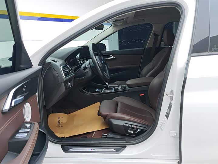 BMW 1 Series 2023 2023款 120i M运动曜夜版