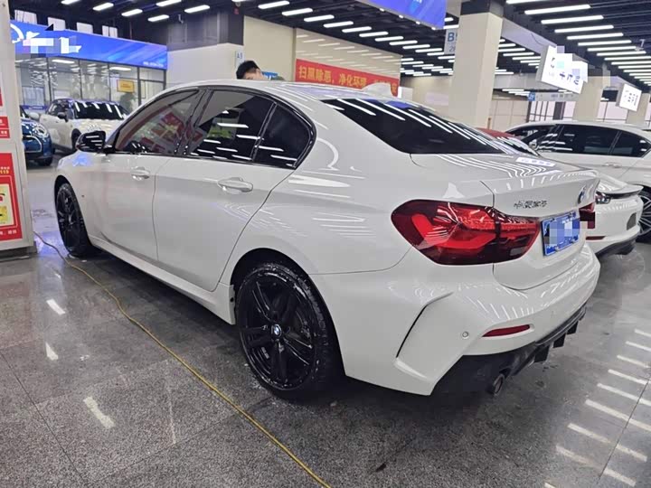 BMW 1 Series 2023 2023款 125i M运动曜夜版