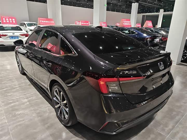 Honda Integra 2023 2023款 240TURBO CVT领先版