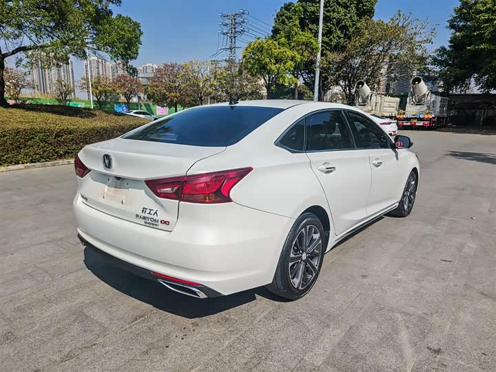 Changan Raeton CC 2022 2022款 蓝鲸版 1.5T DCT豪华型