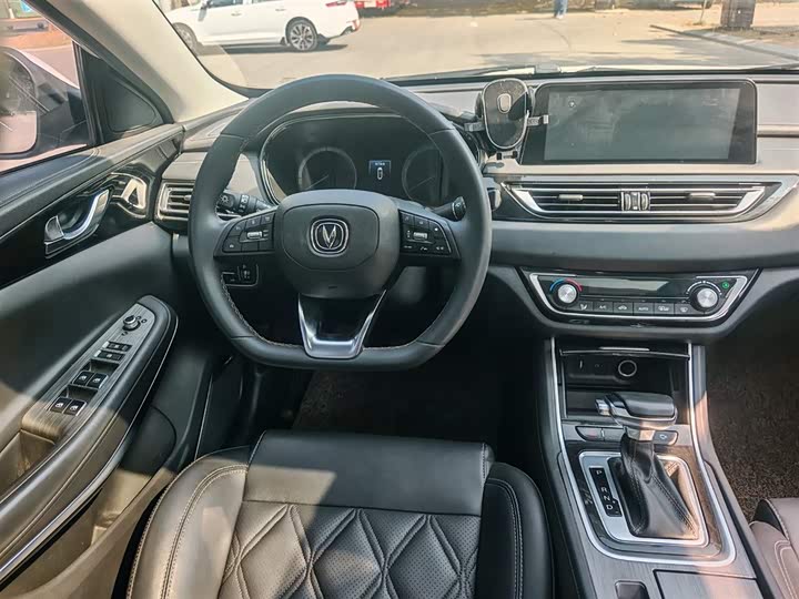 Changan Raeton CC 2022 2022款 蓝鲸版 1.5T DCT豪华型