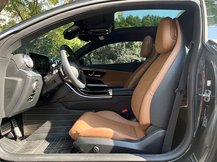 Mercedes-Benz CLE-Class 2025 2025款 CLE 260 轿跑车