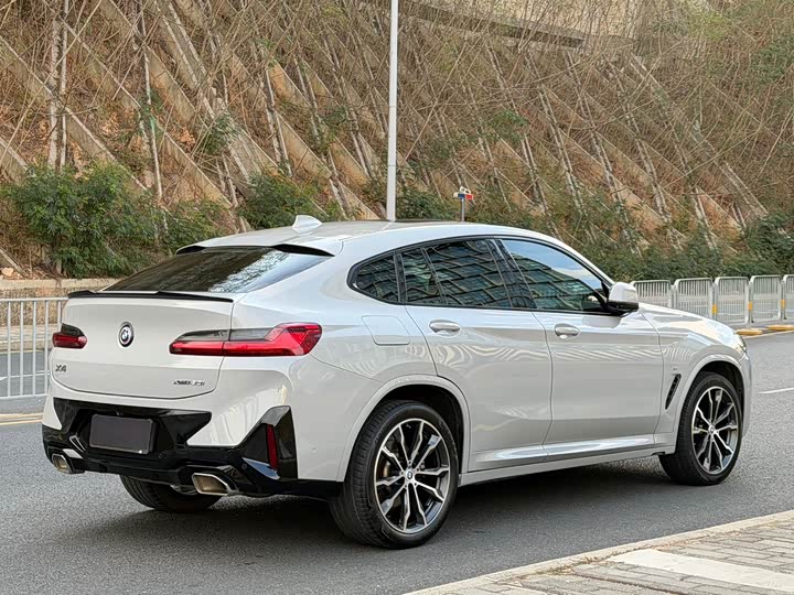 BMW X4 2022 2022款 xDrive 30i M运动套装