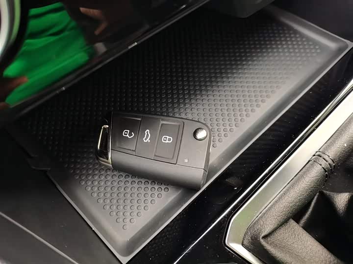 Volkswagen Sagitar L 2025 2025款 改款三 300TSI DSG超越版