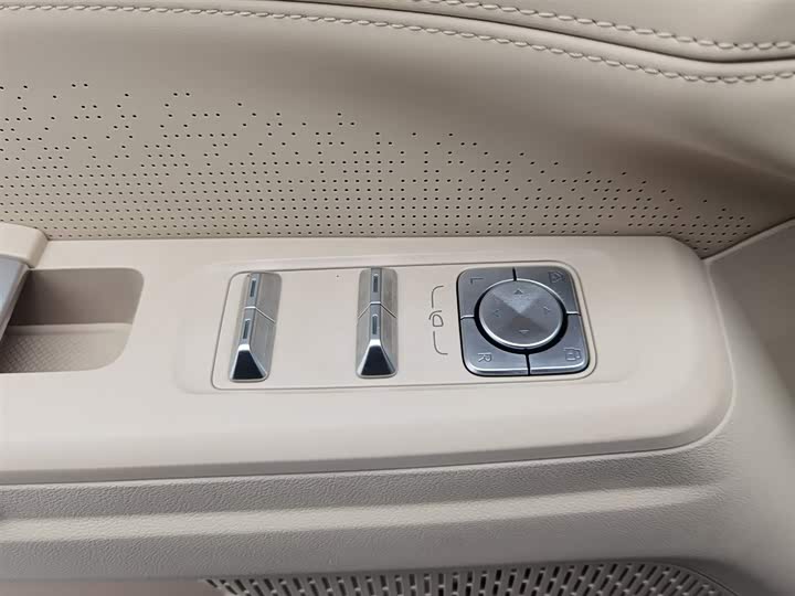 Jetour Shanhai L7 Plus 2026 2026款 220km 豪华版 5座