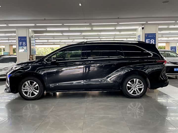 Toyota Sienna 2024 2024款 2.5L混动 舒适版