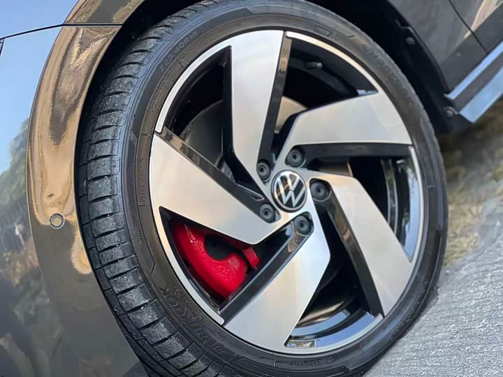 Volkswagen Golf GTI 2023 2023款 380TSI DSG GTI