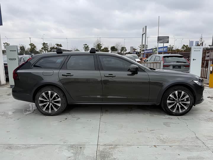 Volvo V90 2021 2021款 Cross Country B5 AWD 智远版