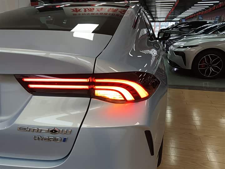 GAC Trumpchi Empow R 2023 2023款 影豹H 高能混动版