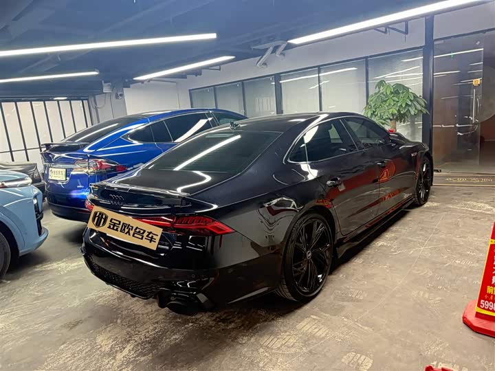 Audi A7L 2024 2024款 45 TFSI quattro 黑武士版