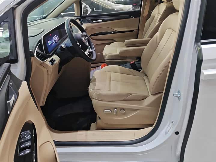 Buick GL8 Hybrid 2025 2025款 陆尚 智享版 7座