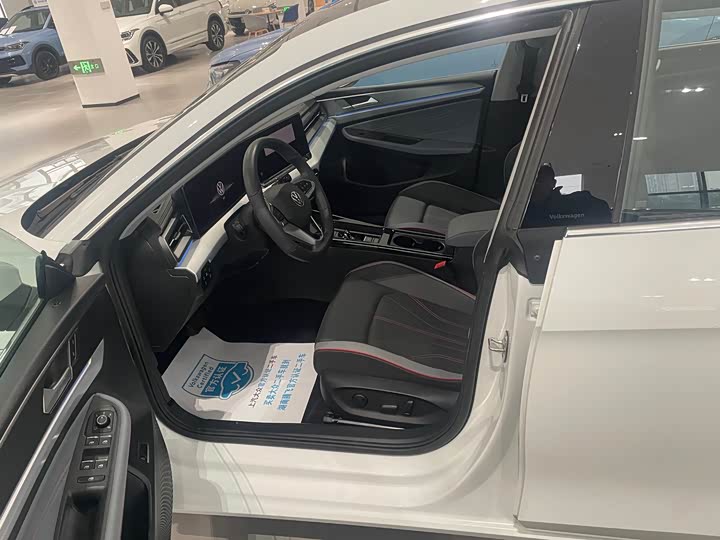 Volkswagen Lamando L 2025 2025款 凌渡L 280TSI DSG酷辣版