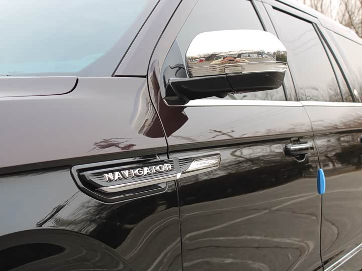 Lincoln Navigator One 2022 2022款 3.5T 领航员壹号