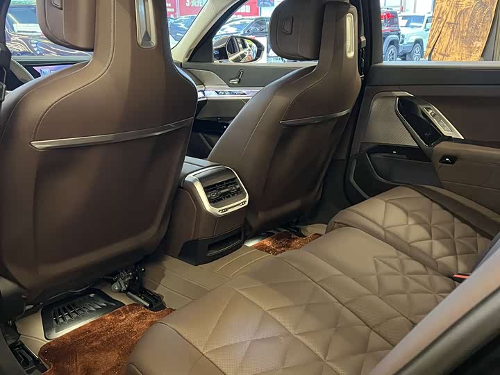 BMW i7 2023 2023款 eDrive50L 领先豪华套装