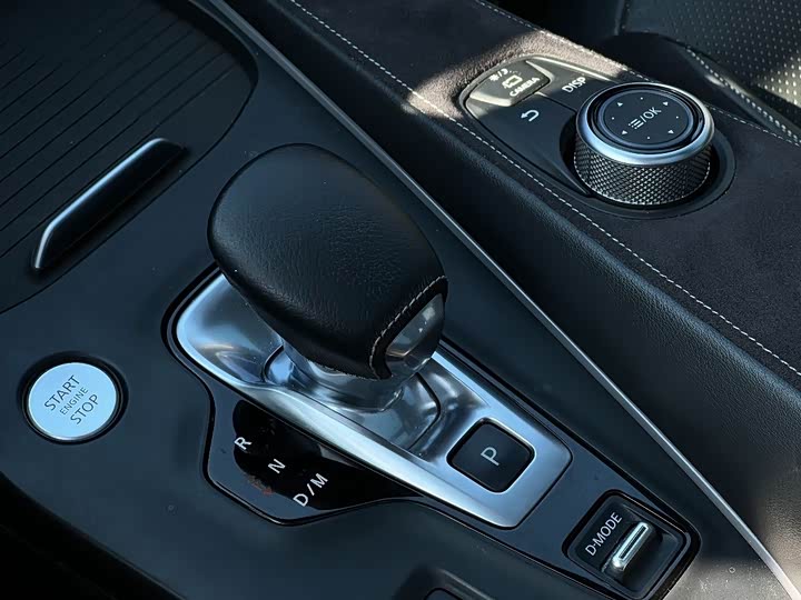 Infiniti QX50 2022 2022款 2.0T 四驱旗舰版