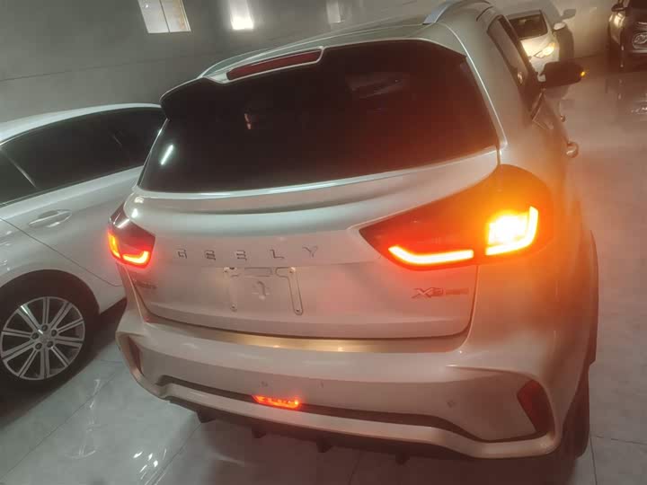 Geely Vision X3 2021 2021款 PRO 1.5L 手动精英型