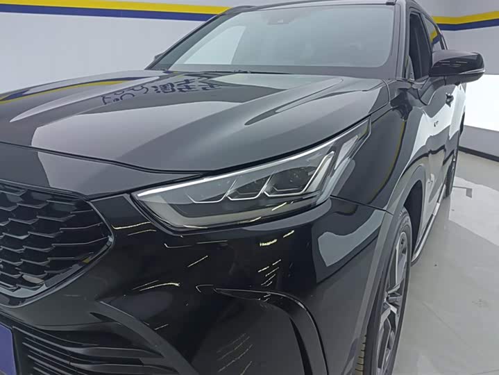 Toyota Crown Kluger 2024 2024款 2.5L HEV四驱豪华版